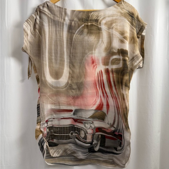 Stylish Women's Graphic Top - Picture 10 of 10